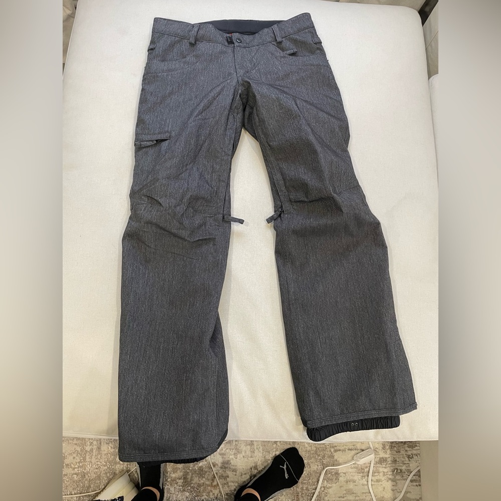 686 women’s small snow pants